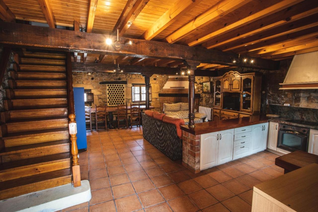 La Casa De Consuelo 3 Pensionat Viérnoles Exteriör bild
